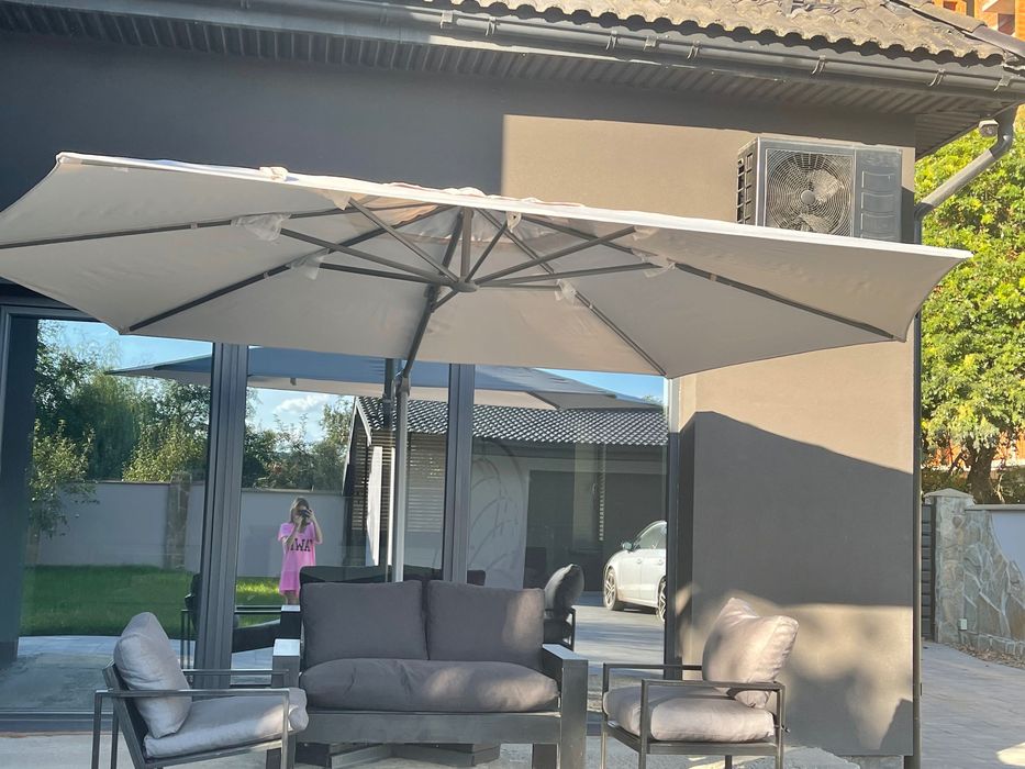 Набір диван і два крісла на терасу