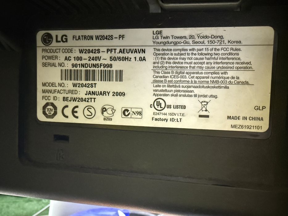 Монітор 20" LG Electronics W2042S-PF Black