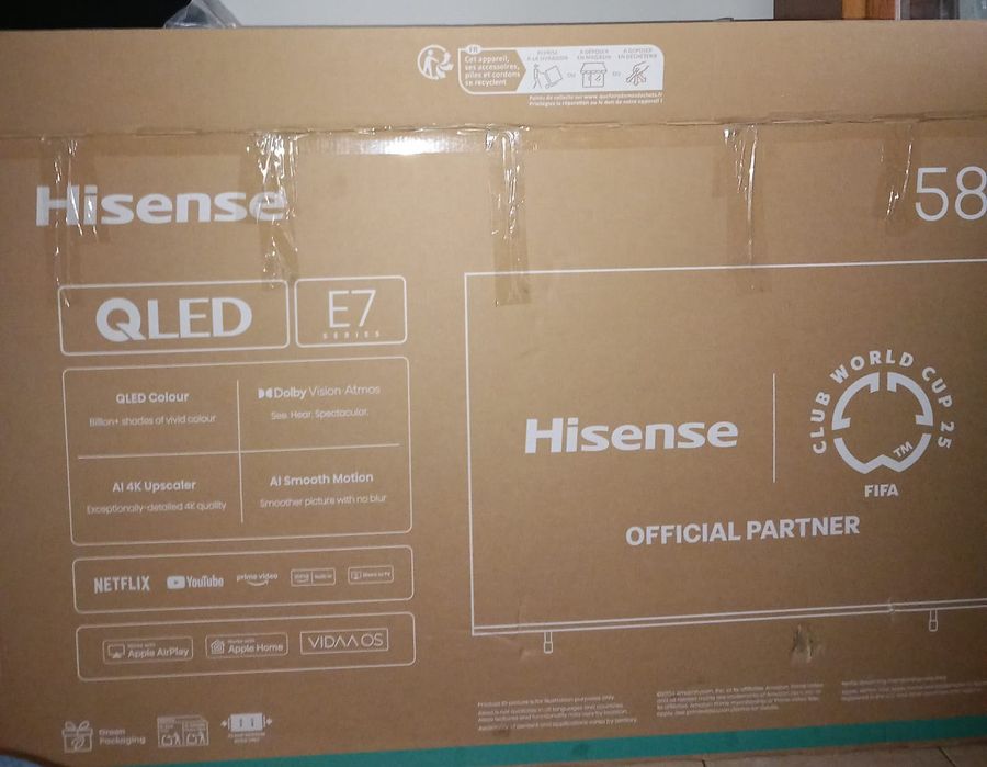Tv  Hisense Qled ecrã partido