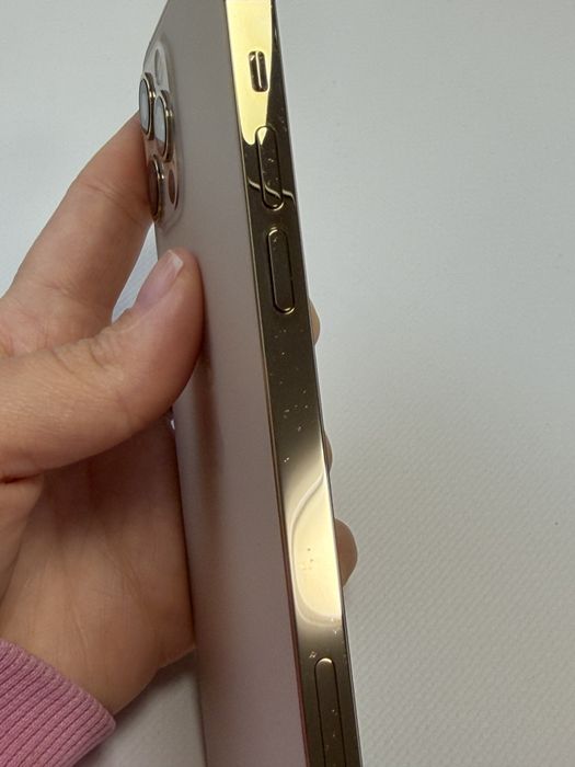 Продам iPhone 12 Pro в чудовому стані