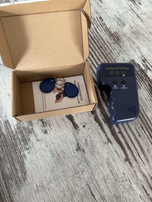 Програматор для ключей домофона