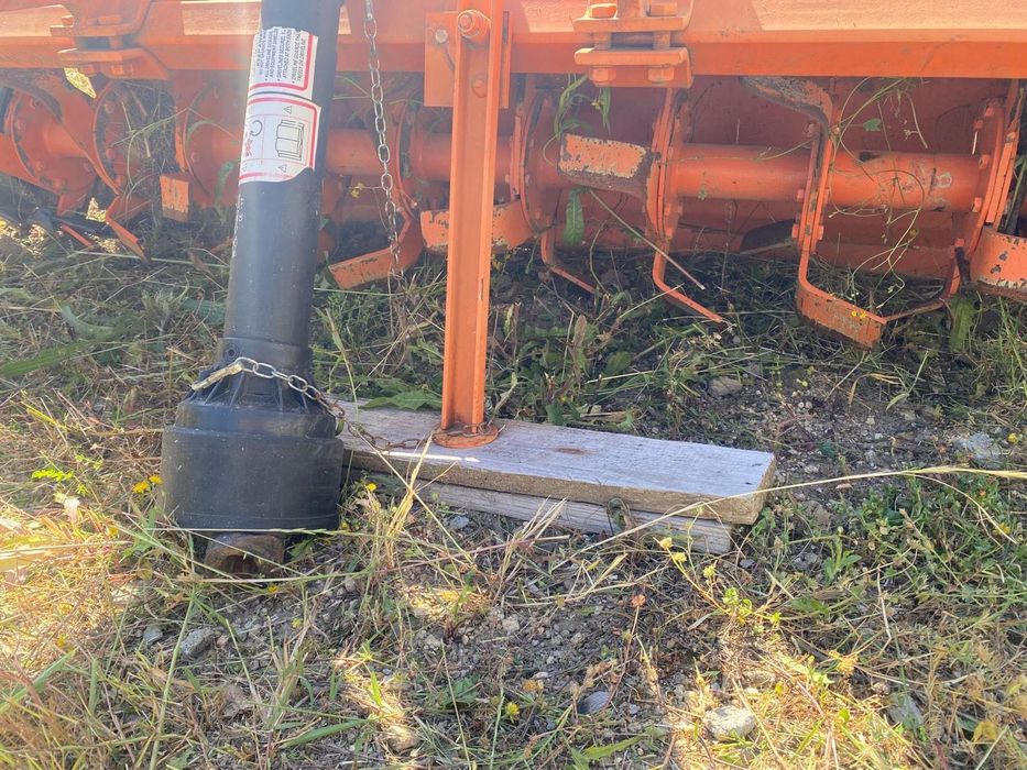Fresa Diferencial por cima FL1R - 1700 Galucho c/ Cardan