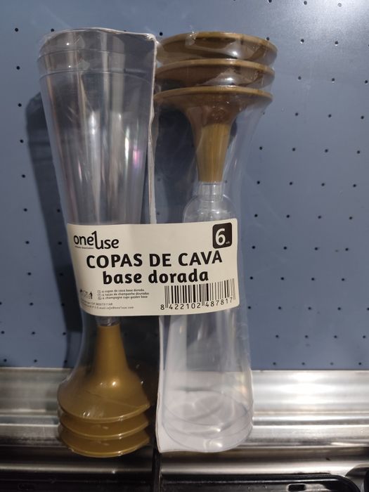 Copos de base dourada440315100257341440