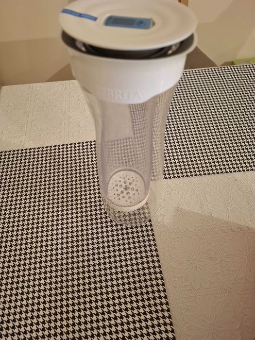 Karafka filtrująca wodę Brita Fill&Serve