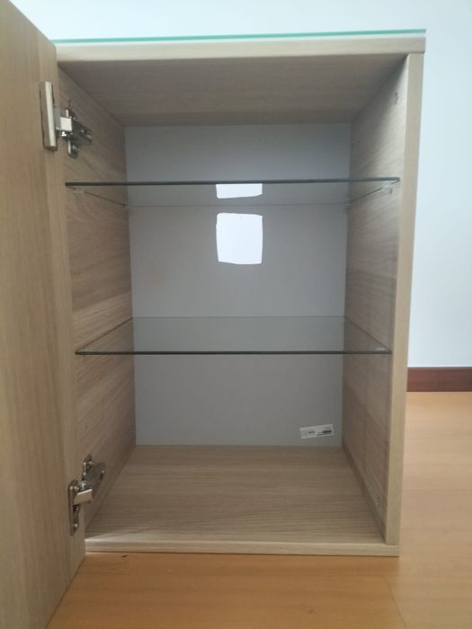 Armário de casa de banho IKEA em excelente condições