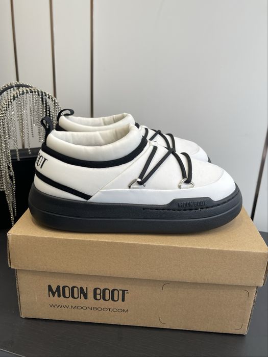 Зимові снігові чоботи дутики жіночі мунбут Moon Boot луноходи