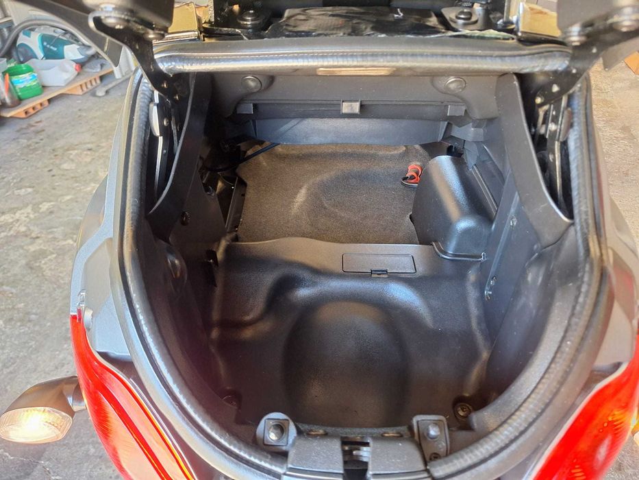 Piaggio MP3 500 LT. Exclusive em Ótimo estado geral de Novembro de 2012