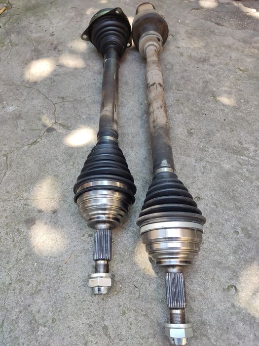 Полуоси  Dacia Logan напіввісь привод