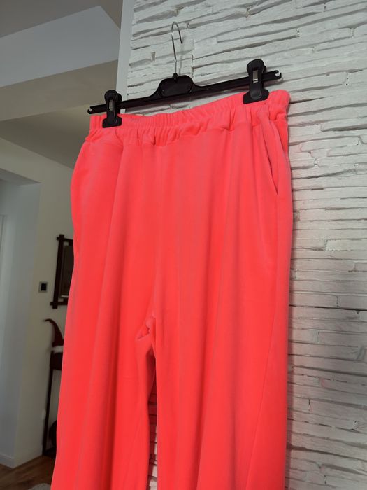 Komplet dresowy M L XL 2XL dres damski z naszywką wiosenny neon