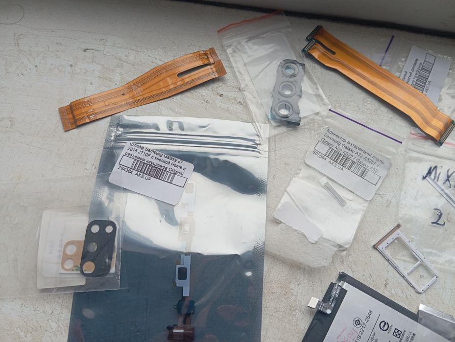 Продам  телефони