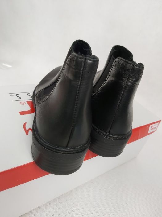 Botki czarne sztyblety RIEKER antistress 36