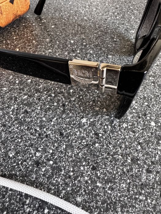 Okulary przeciwsloneczne MCM jak nowe