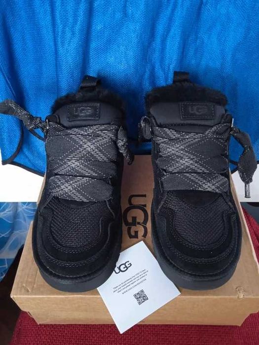 UGG Lowmel/Black R.40