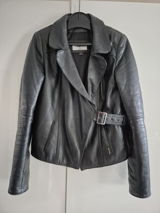 Sprzedam czarną kurtkę