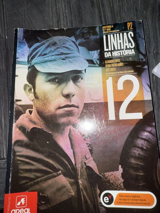 Livros de escolar do 12 ano de escolaridade