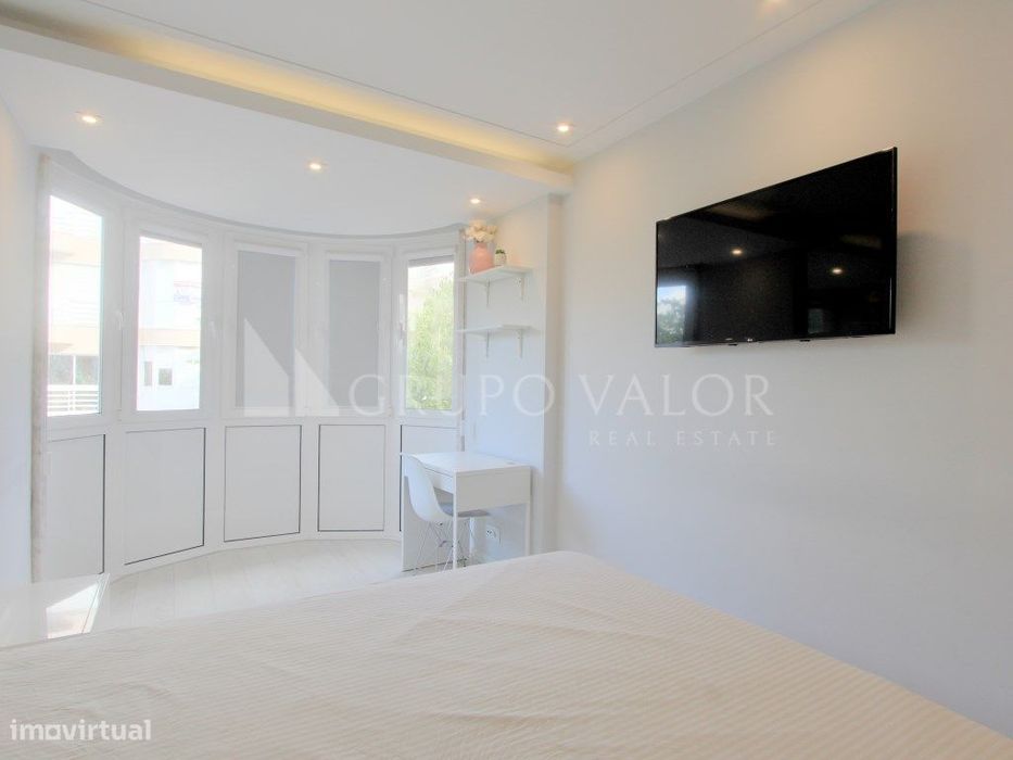 Apartamento T2 com parqueamento, Costa da Caparica