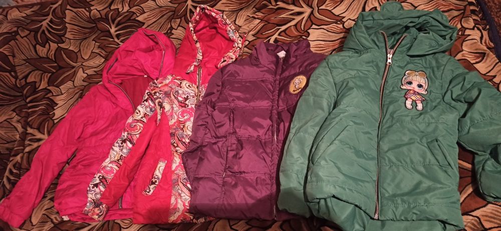 Продам куртки б/у