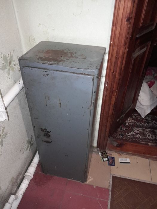 Продам сейфы недорого