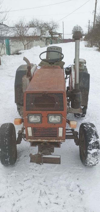 Продам трактор !!!