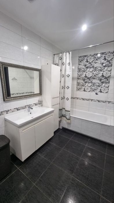 Срочно!Продам будинок, Космічний мкр, Южний ринок