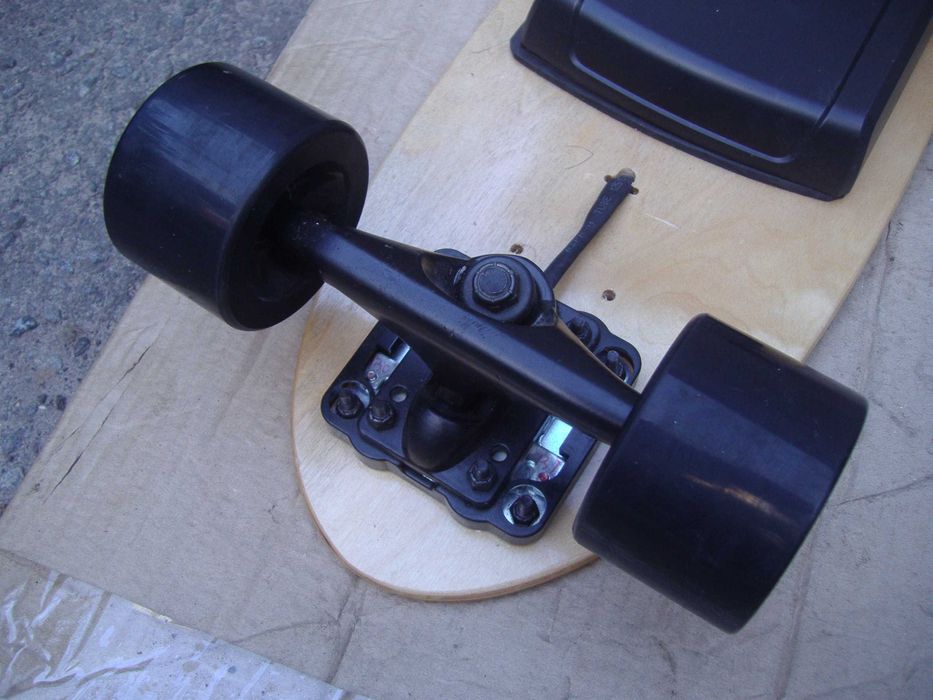 Электроскейт 24v (не комплектный,желательно в сборе) без мотор-колеса