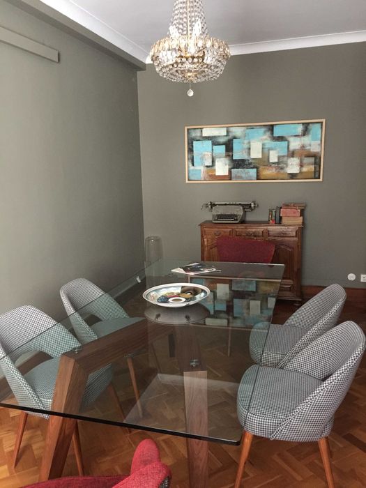 cadeiras e cadeirões