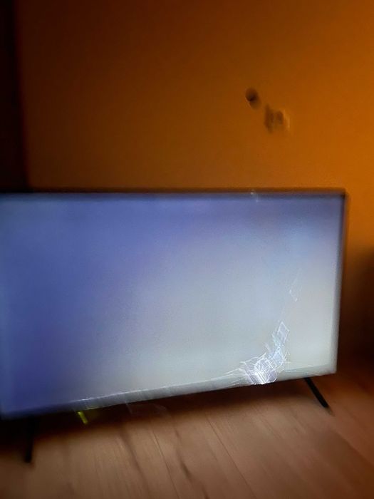Nowy telewizor Sony 55 cali (55X75WL) - uszkodzony wyświetlacz