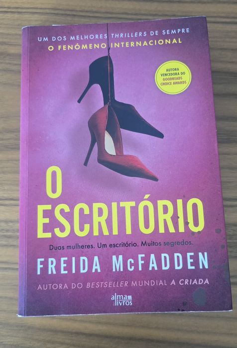 "O Escritório " Freida McFadden