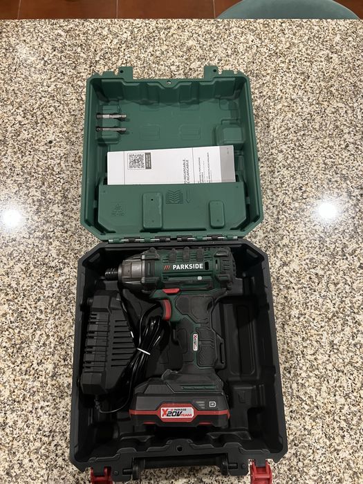 Aparafusadora de impacto Parkside