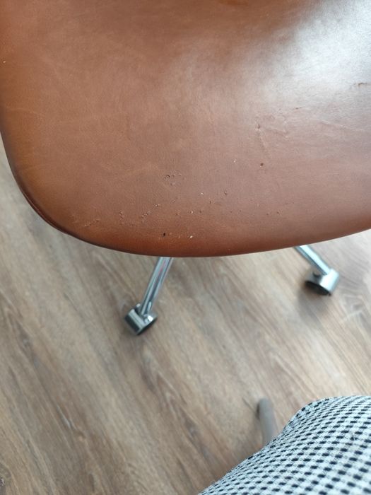 Продам стілець .для облаштування комп'ютерного місця.