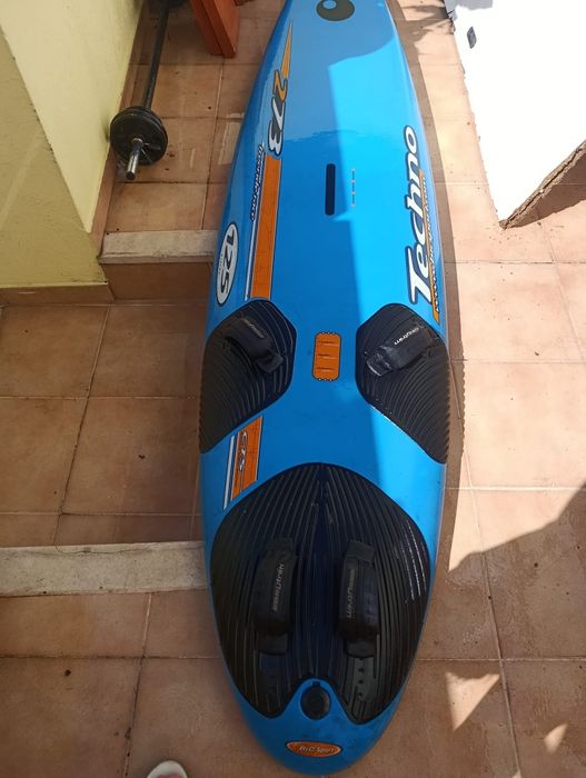 material de windsurf