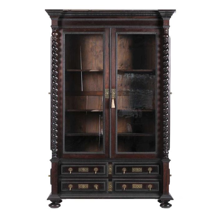 Armário Livreiro Português