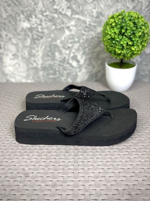 Skechers Yoga Foam вьетнамки 40 размер женские черные оригинал