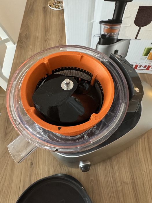 Соковитискач шнековий Tefal ZC255B38