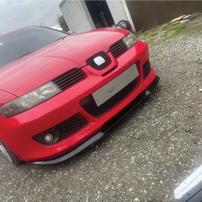 Lip Cupra preto brilhante NOVO (Audi A3 8L Seat Ibiza 6l entre outros)