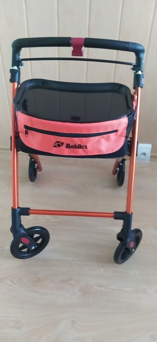 Balkonik-chodzik nowy.