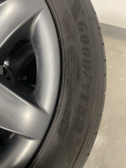 Komplet felg BMW e39– Style 81 z oponami Goodyear 235/45 R17