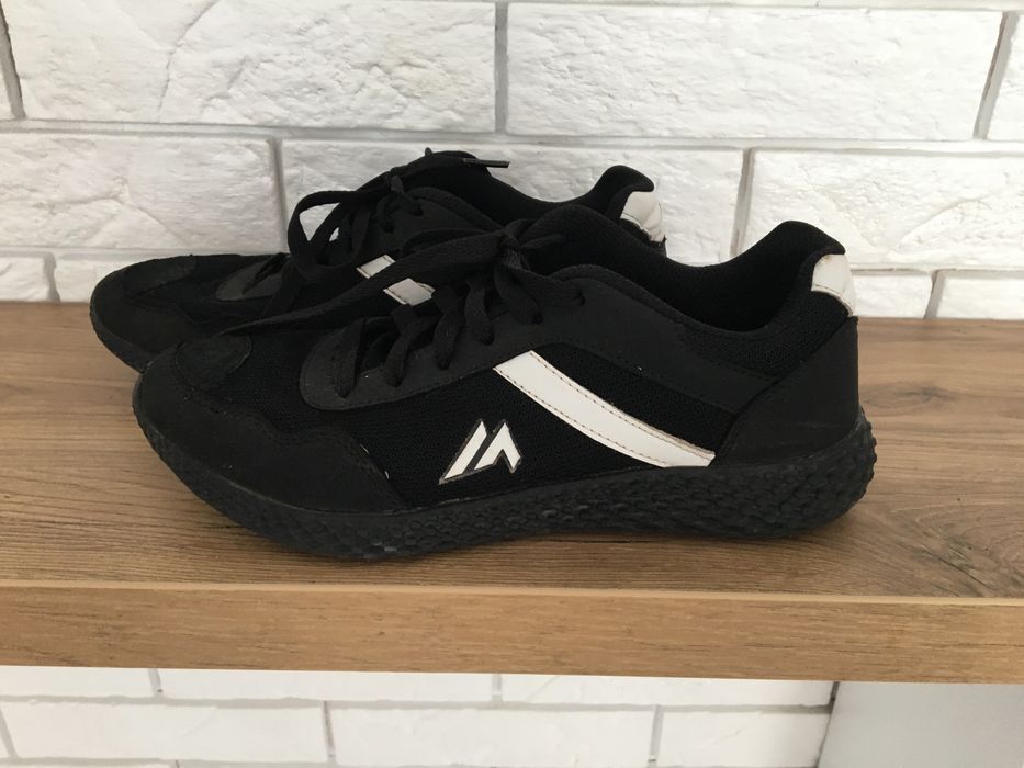 Кросівки martes (польша), 39 р