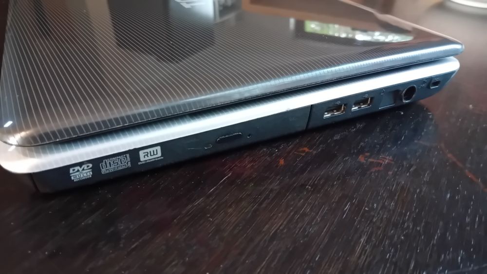 Toshiba satelite pro stan idealny licencja windows 7