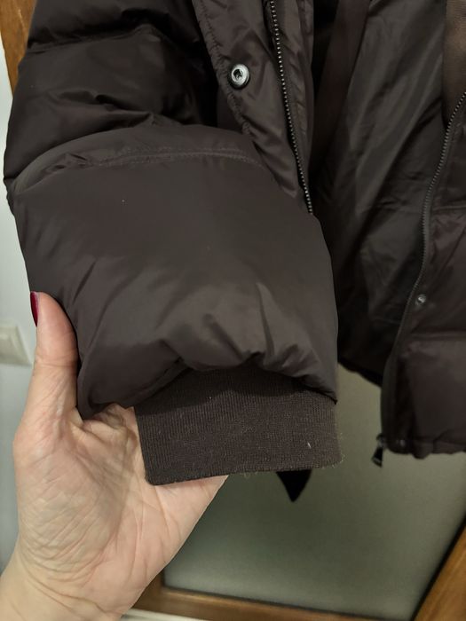 Пухова куртка від Reserved