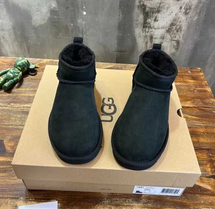 UGG Classic Mini Boots Black r.37