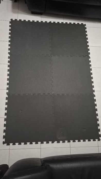 Tapete puzzle em ótimo estado treino musculação