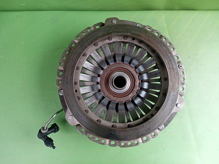 Сцепление Туарег НФ Кошик зчеплення з вичавним підшипником Touareg NF