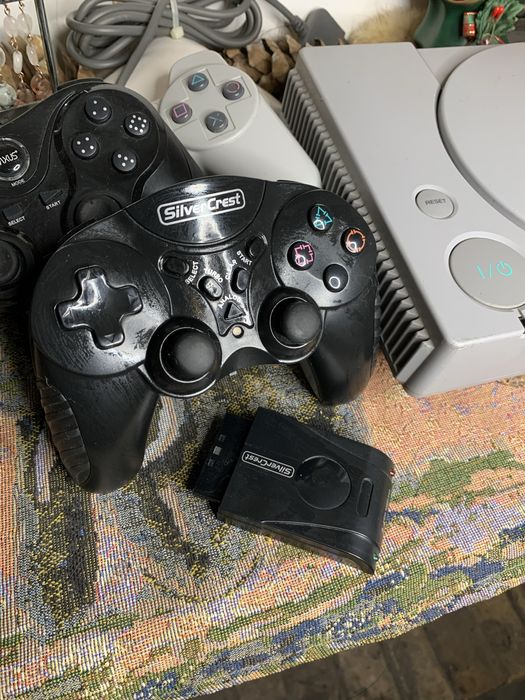 Playstation 1 konsola PSX plus pady po serwisie