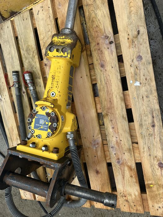 Гідромолот Epiroc SB 102 Atlas Copco SB 102 гидромолот