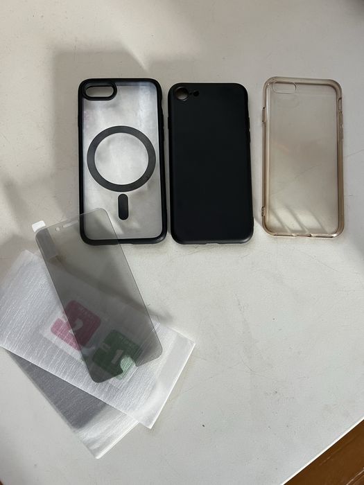 Продам iPhone SE