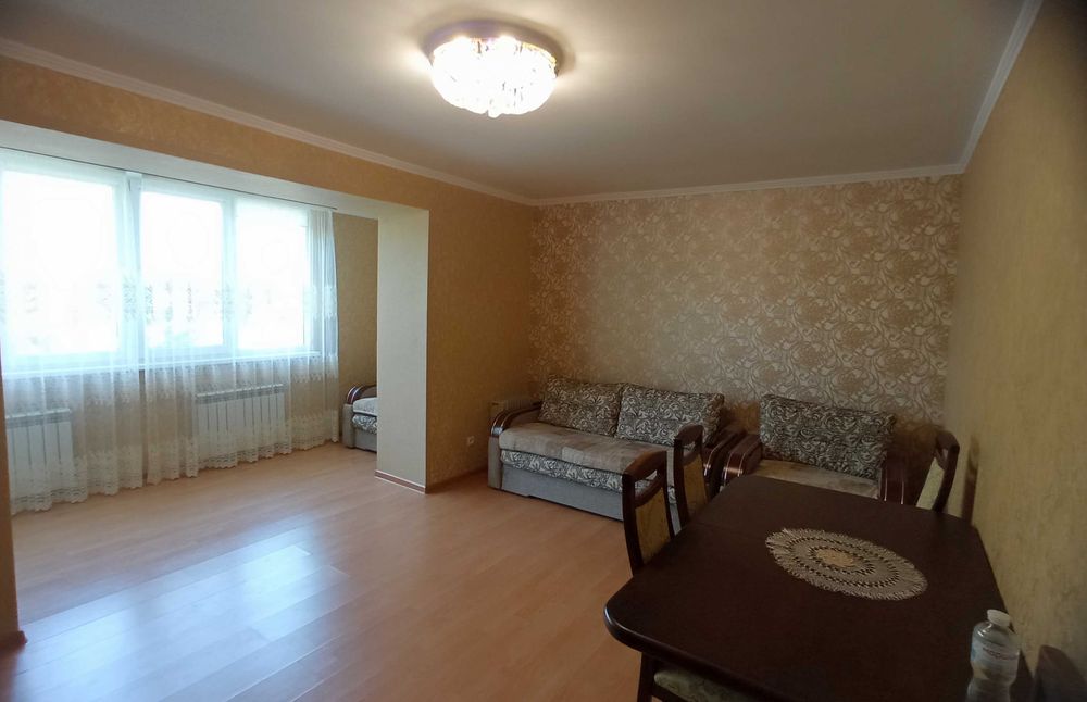 Продам двохкімнатну квартиру в смт. Вапнярка.