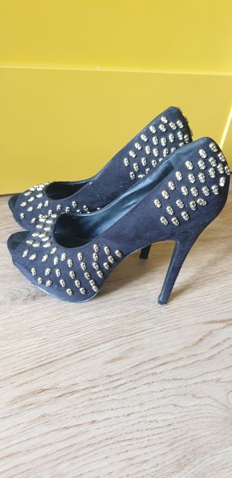 Szpilki Sisley rozm 40