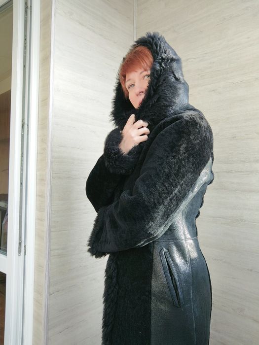 Продам  довгу дублянку