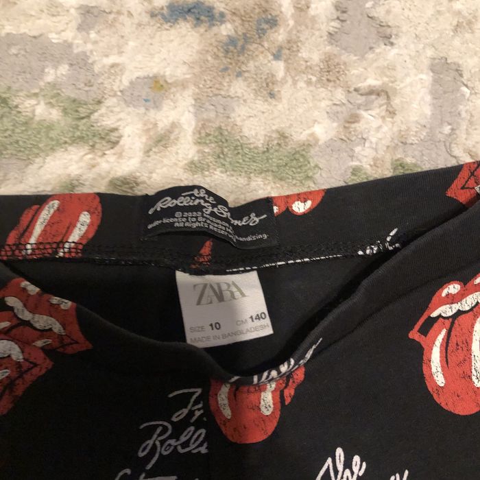 Zara legginsy z nadrukiem stan idealny